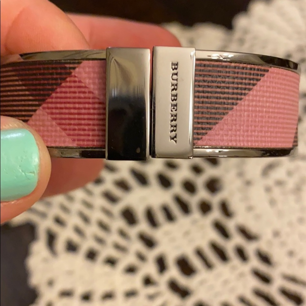 it was a gift and it's not my style